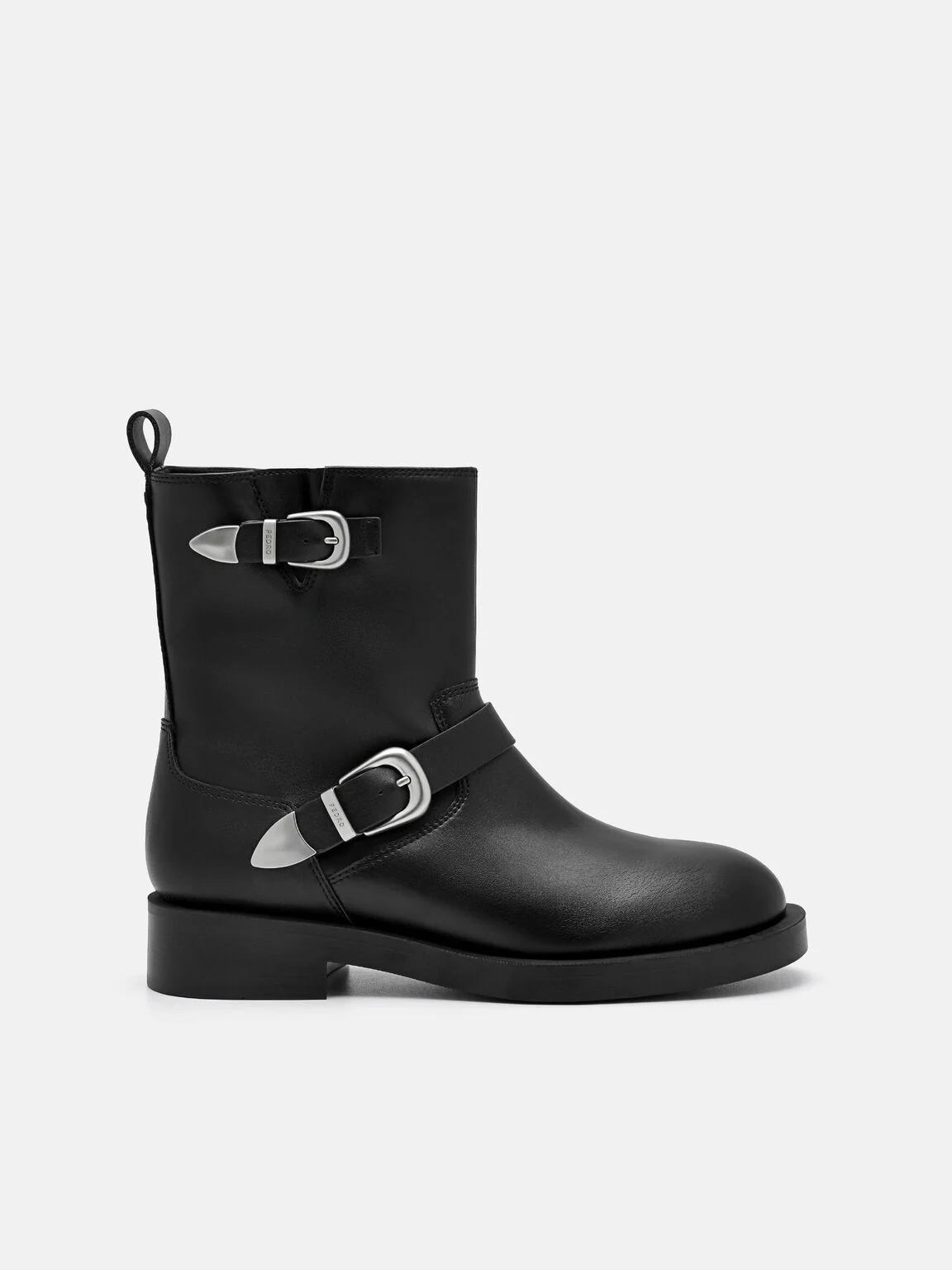Boots đế cao mũi tròn Buckle